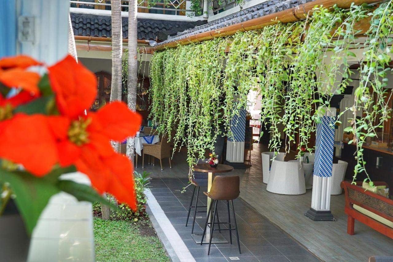Raintree Boutique Villa & Gallery Джокякарта Екстериор снимка