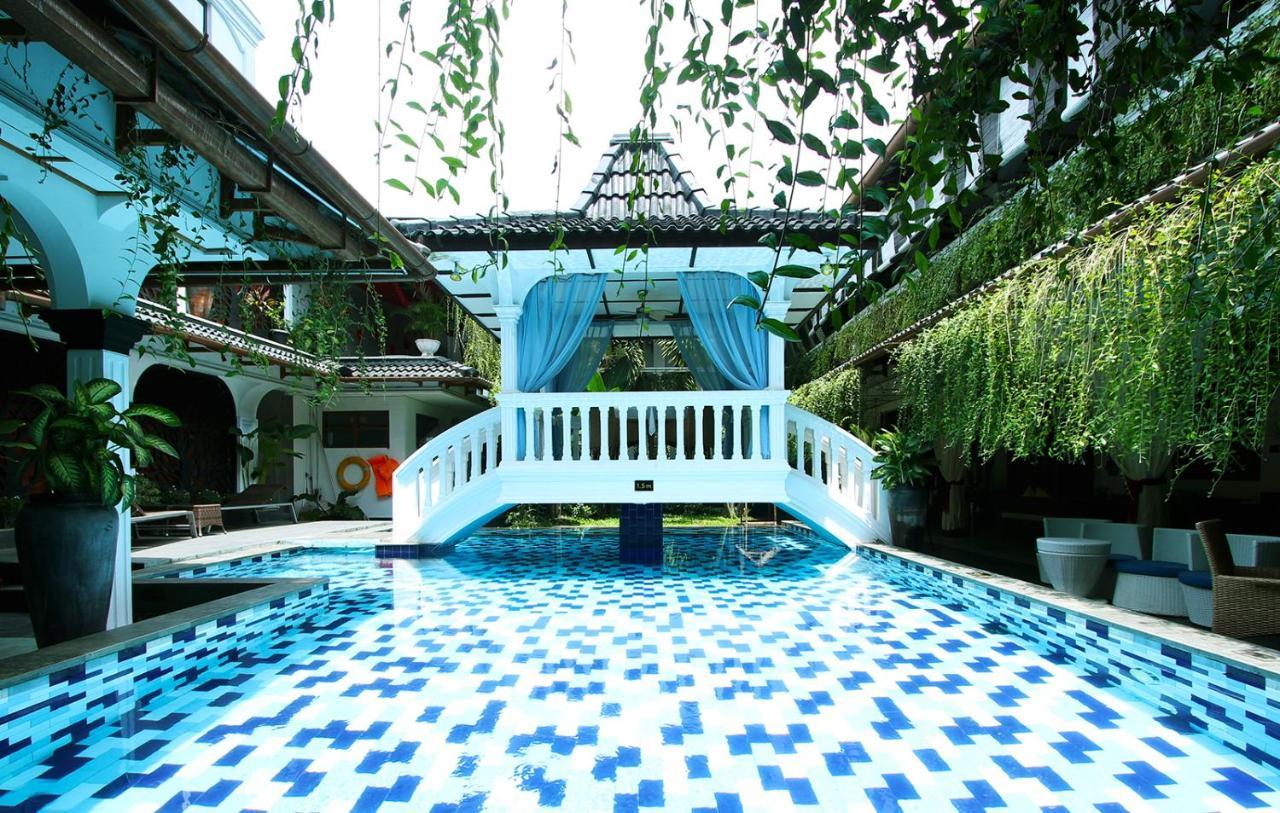 Raintree Boutique Villa & Gallery Джокякарта Екстериор снимка